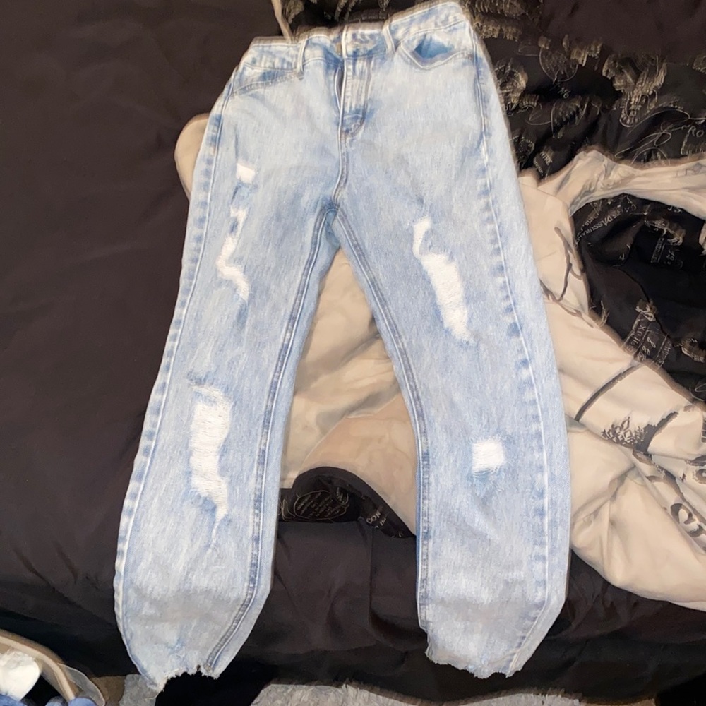 Only worn a few times. Kinda tight in crotch area